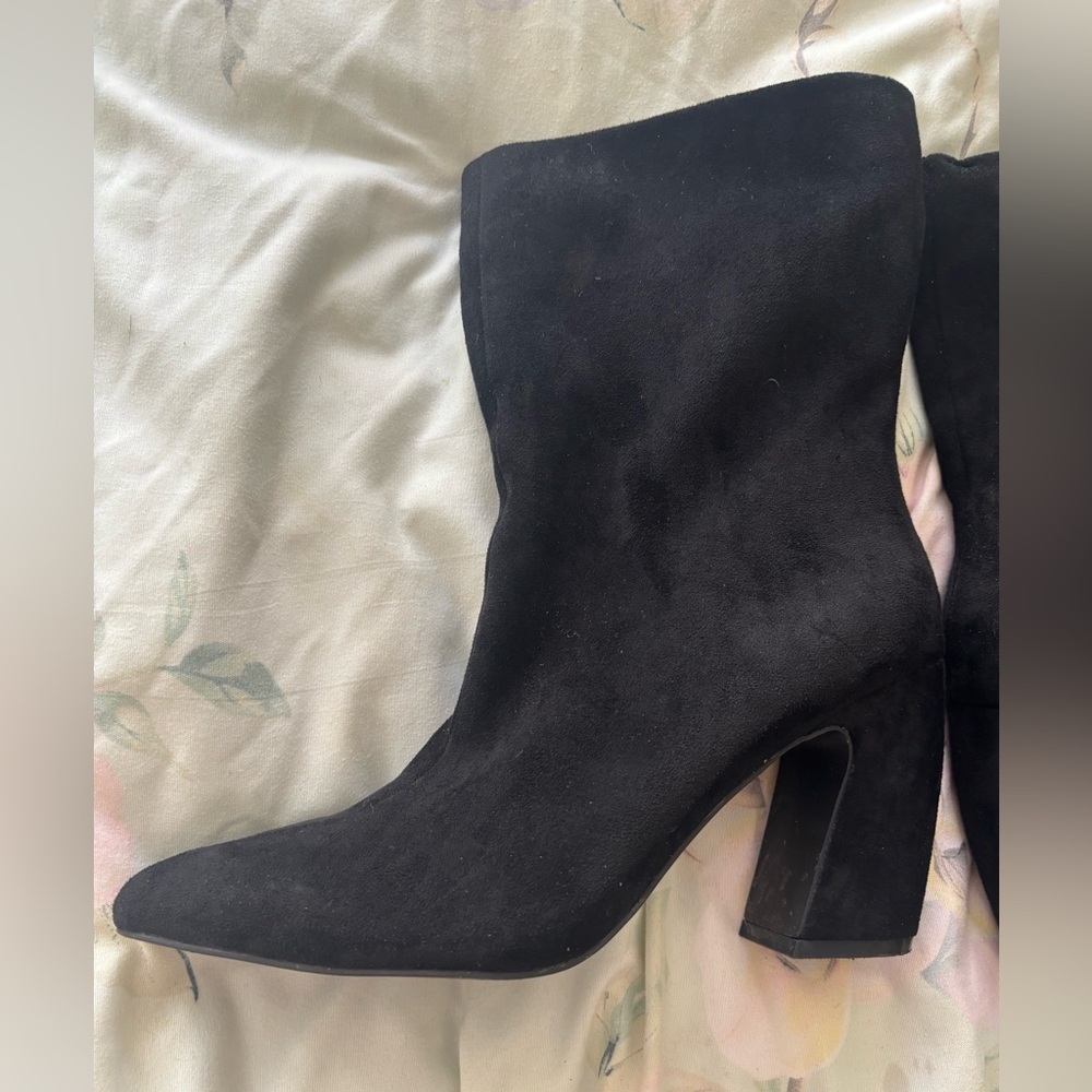 Elegant Black Suede Women's Boots leather